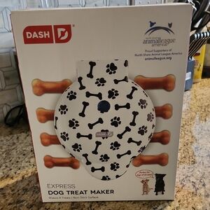 Dash- Black & White Paw Print Dog Treat Maker